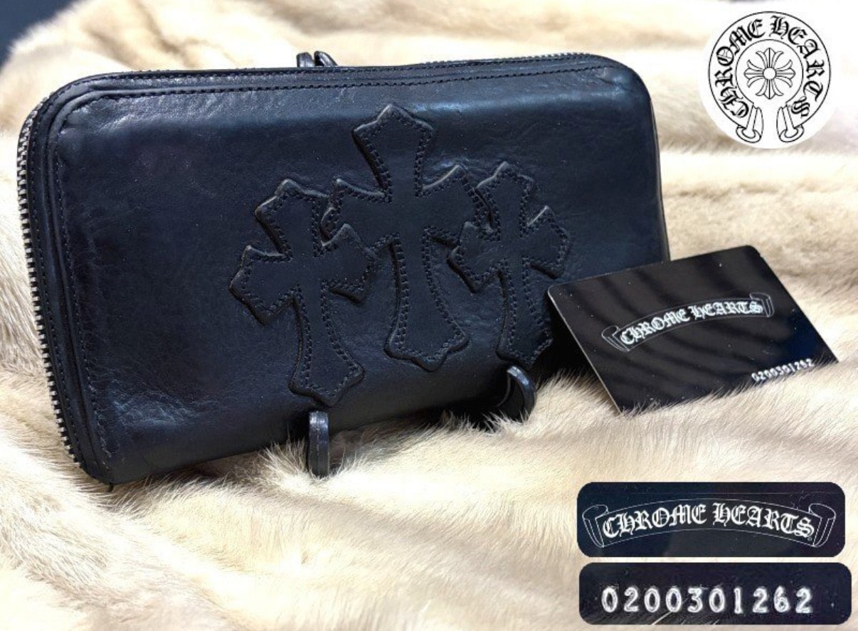 ◇極上の重厚感【クロムハーツ/CHROME HEARTSREC F ZIP 3セメタリークロスパッチ 長財布 ラウンドファスナー】レザー ダガー L09136