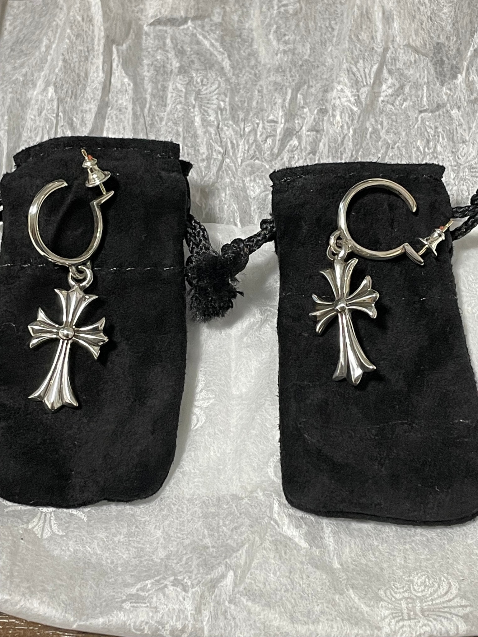 クロムハーツ タイニー CHクロス フープピアス 