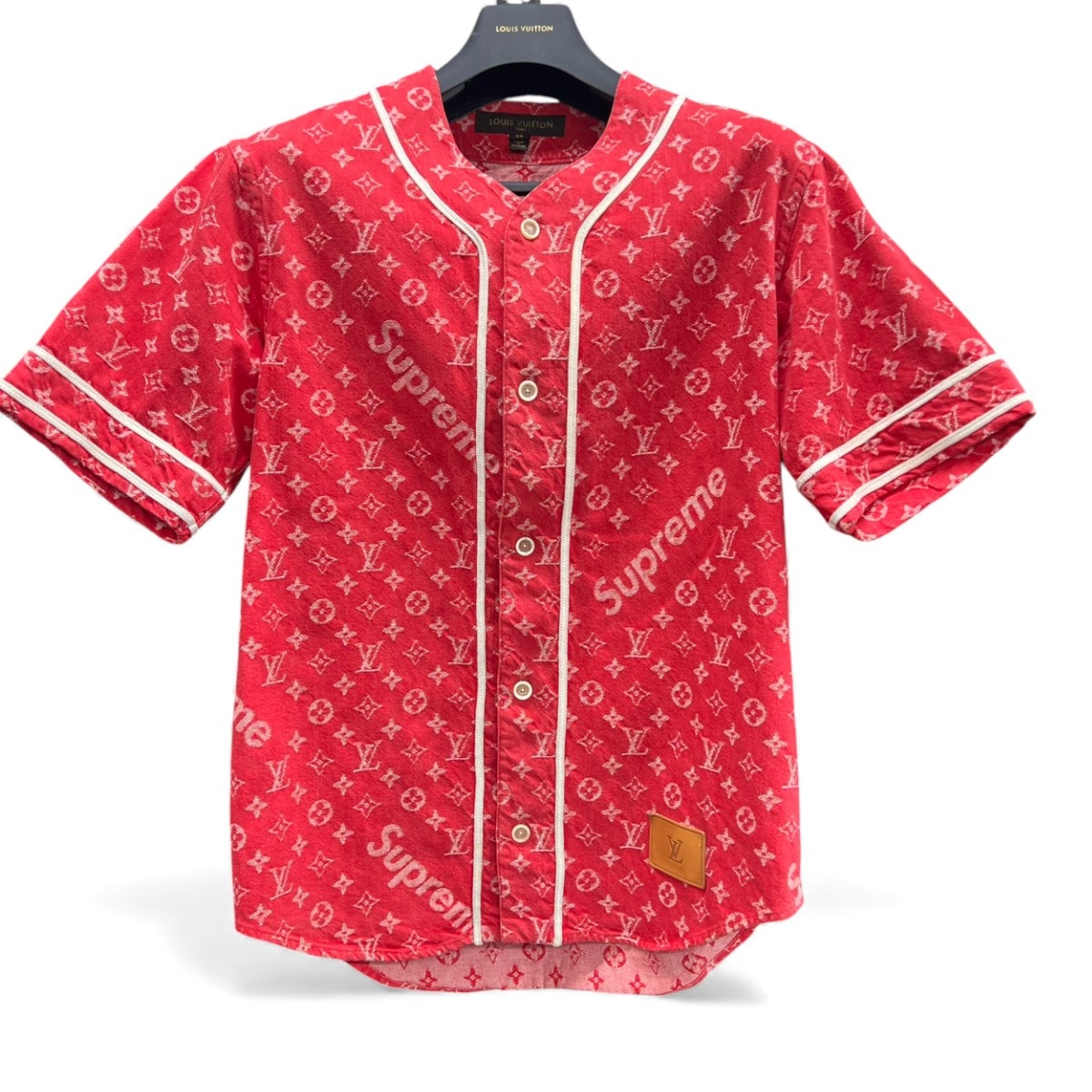 LOUIS VUITTON 希少 極美品 ルイヴィトン × supreme シュプリーム 17AW LV ジャカード デニム ベースボール ジャージー 半袖シャツ モノグラム XSサイズ レッド 総柄 ロゴ ヴィトン Aランク 中古 鑑定済