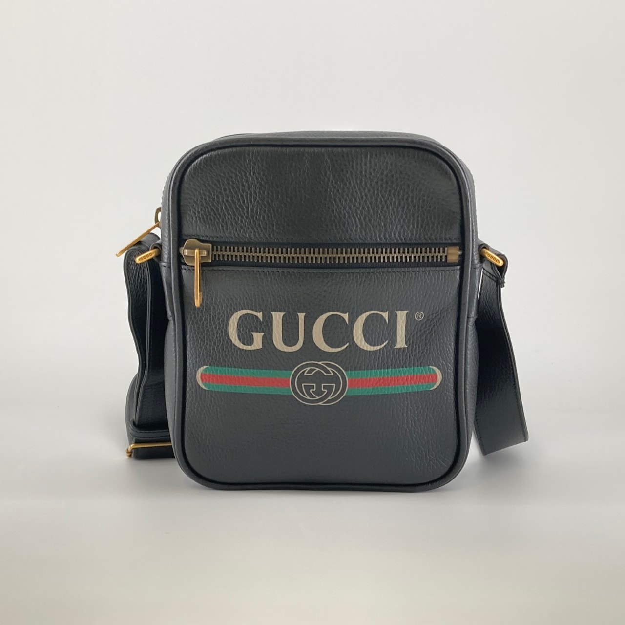 GUCCI(グッチ) グッチプリント 523591 ショルダーバッグ ブラック