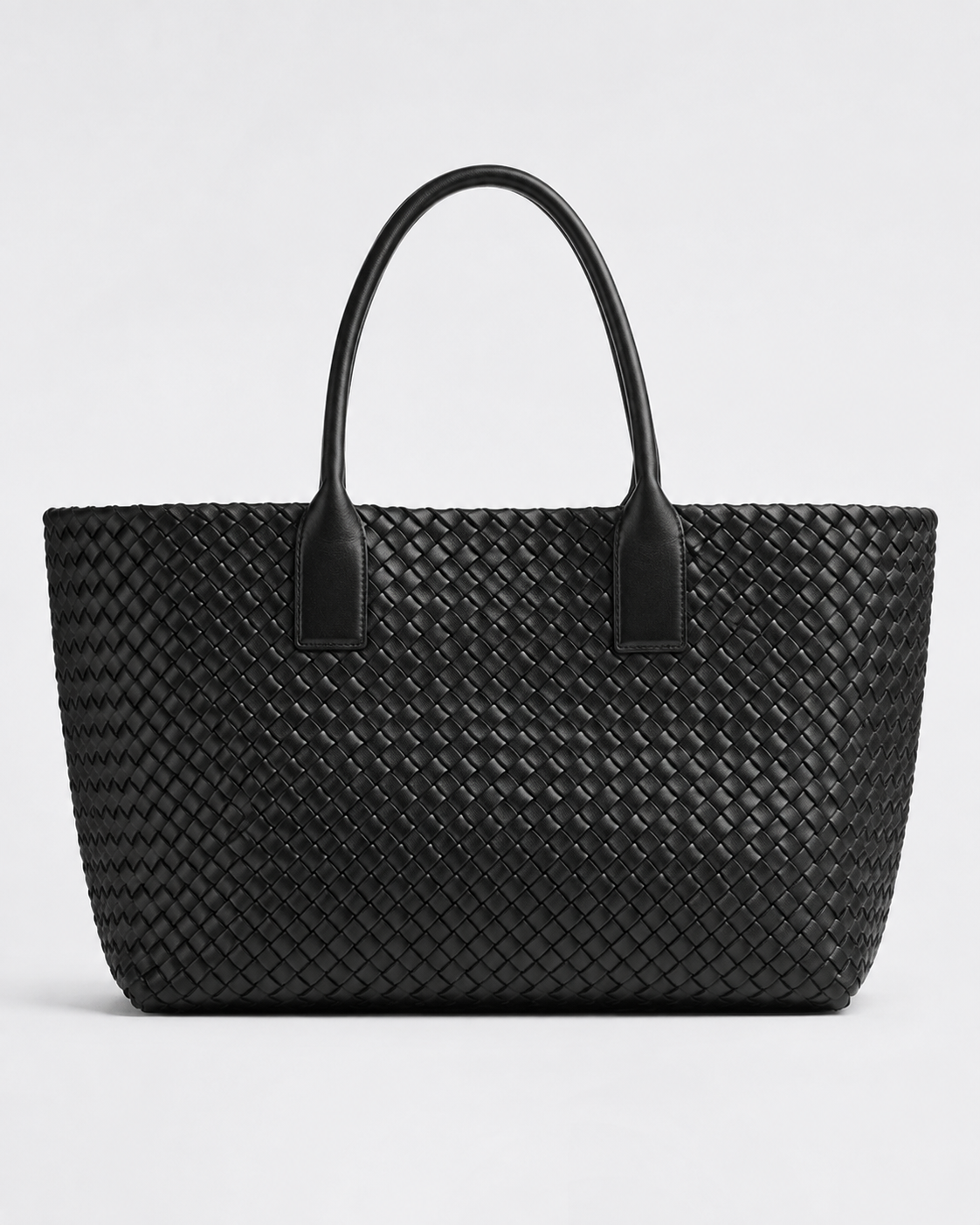 BOTTEGA VENETA カバ ブラック イントレチャート トートバッグ