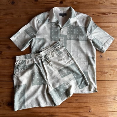 【美品】キス kith シャツ ハーフパンツ セットアップ ペイズリー