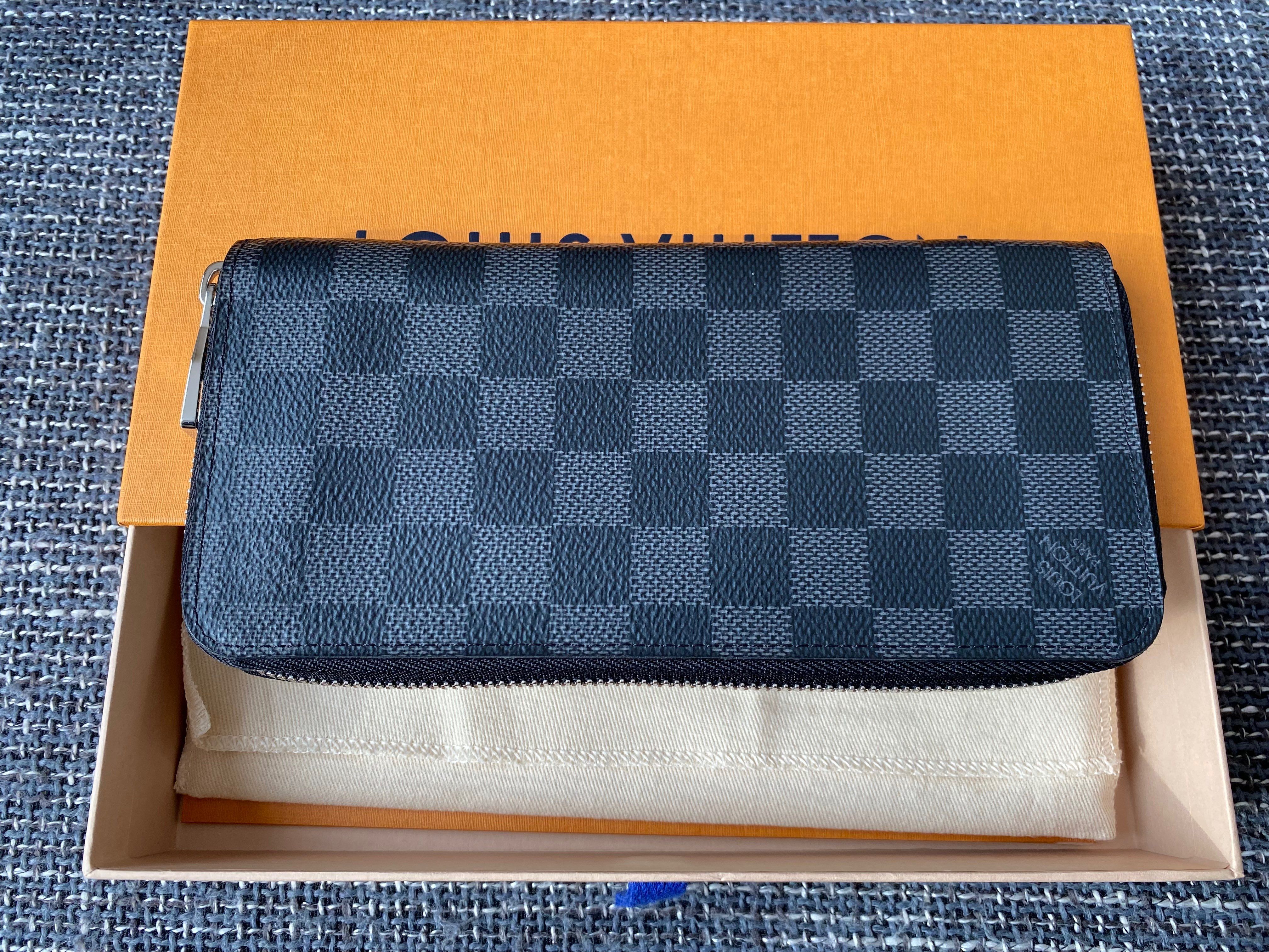 Louis Vuitton [Old Model] Zippy Wallet Vertical Damier Graphite