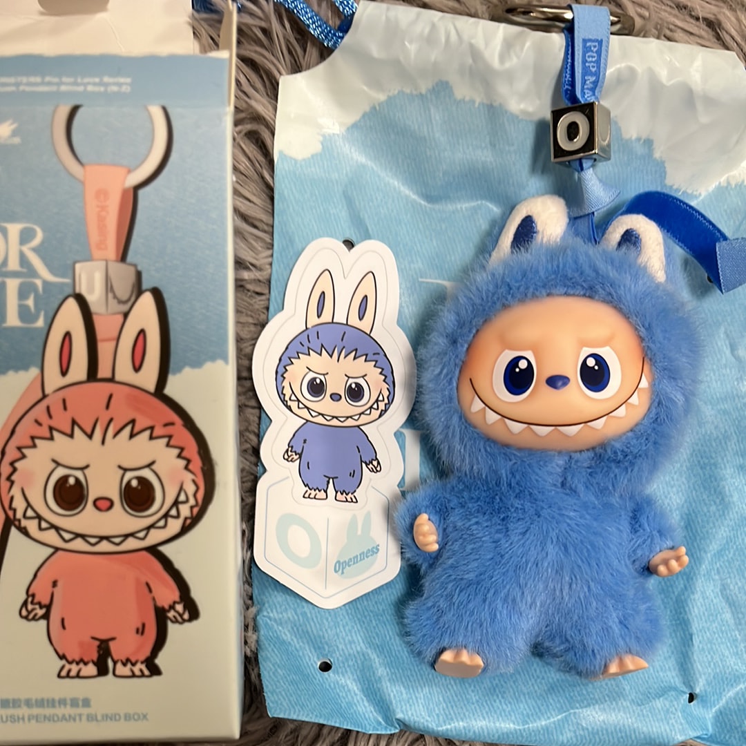 POP MART THE MONSTERS (LABUBU) Pin for Love Series-Vinyl Plush Pendant (N-Z) O