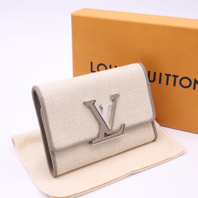 美品 LOUIS VUITTON ルイ・ヴィトン キャンバス ポルトフォイユ カプシーヌ コンパクト トープ M83573 三つ折り財布 ベージュ キャンバス レザー レディース