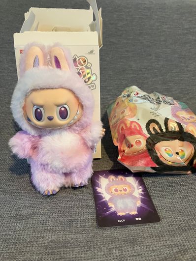 POP MART THE MONSTERS (LABUBU) Big into Energy Series Plush Pendant LUCK