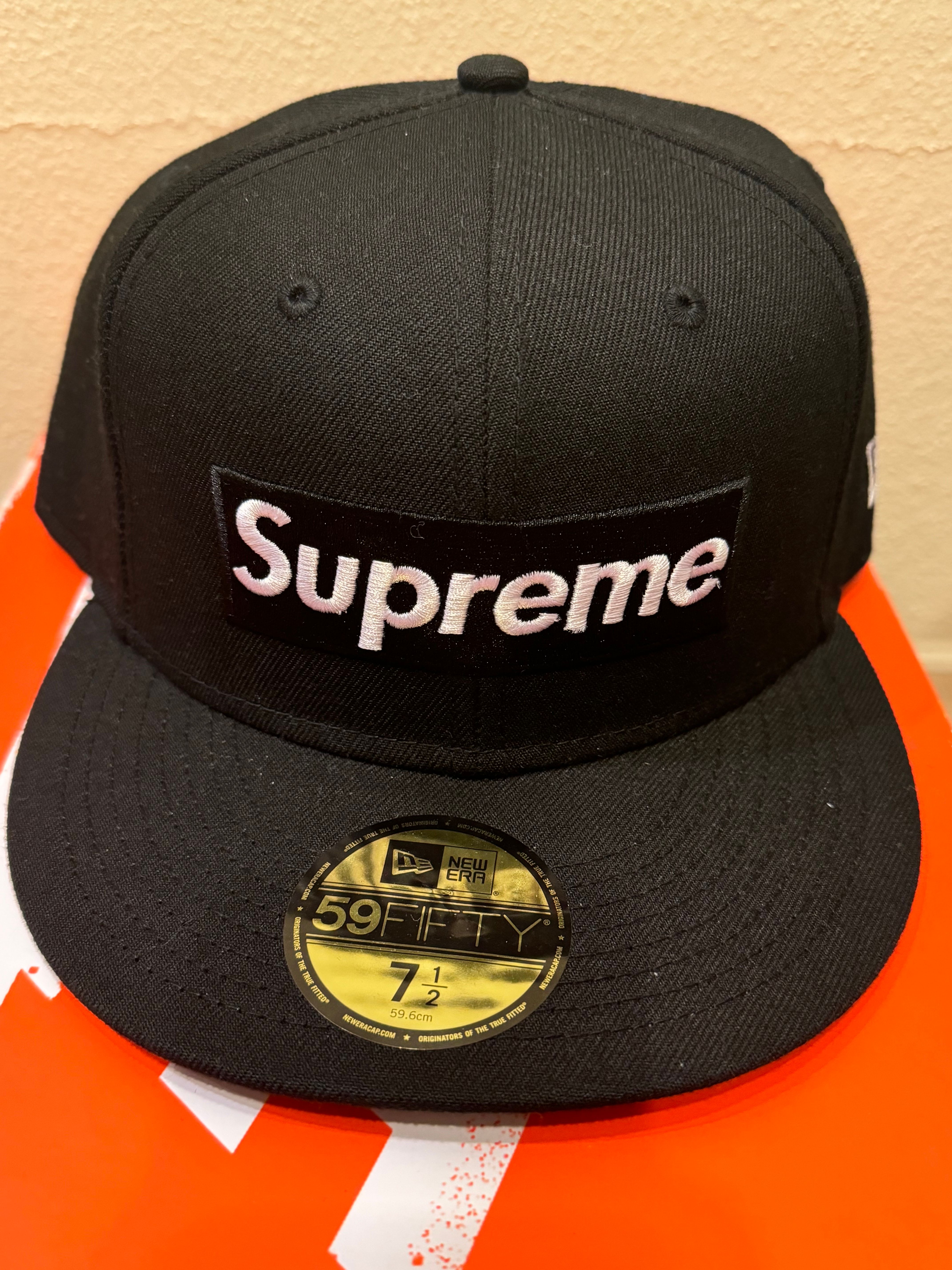 Supreme Champions Box Logo New Era® "Black"