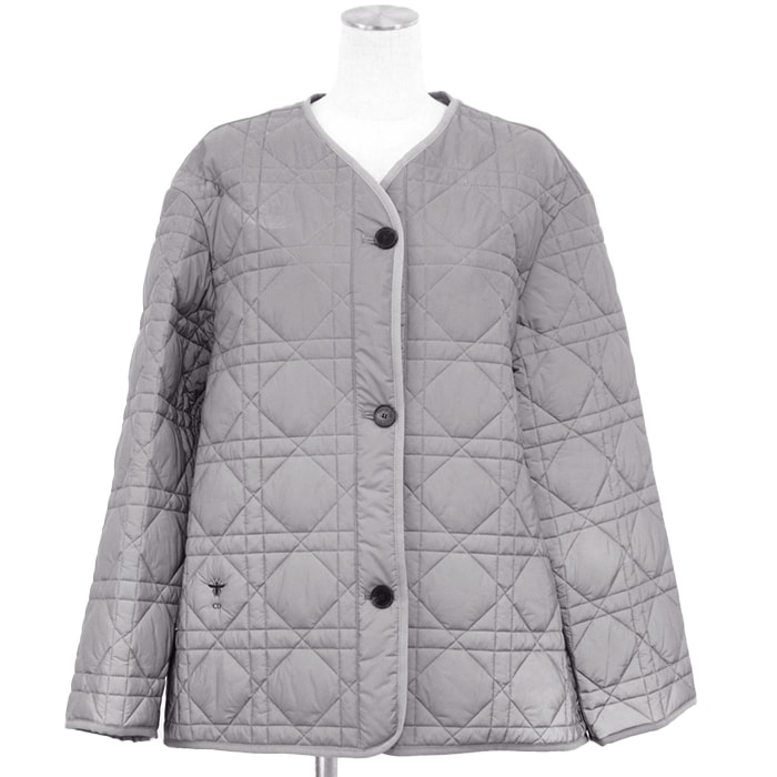 【美品】Christian Dior クリスチャンディオール ジャケット 36 レディース 247C26A2757 カナージュ リフレクター キルティング ノーカラー CD BEE 蜂 刺繍 エンブロイダリー アウター メタリックグレー 灰色 イタリア製