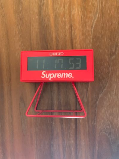 Supreme / Seiko Marathon Clock "Red"