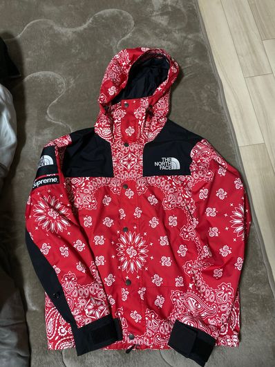 Supreme The North Face Bandana Mountain Parka "Red"
