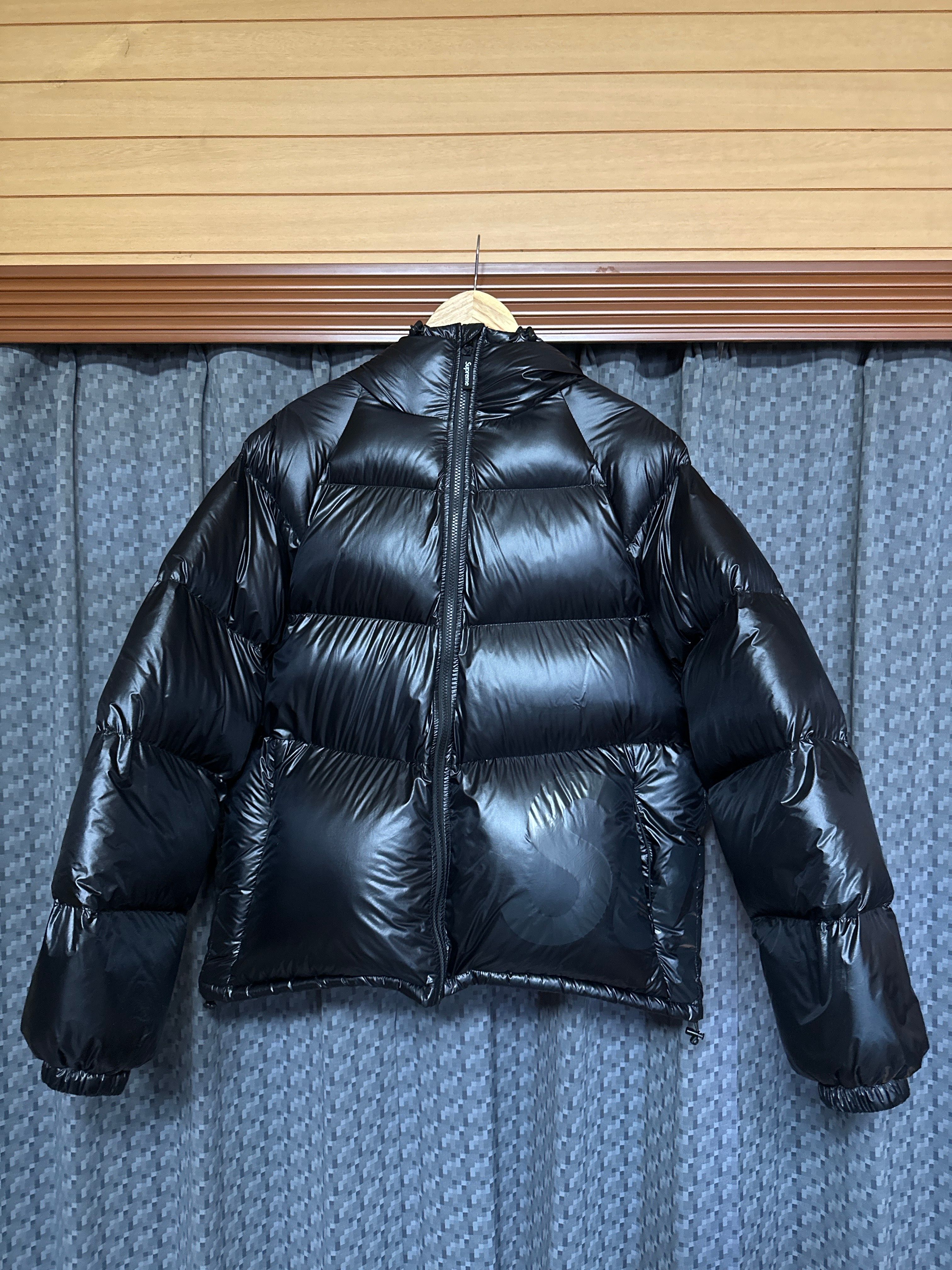 Supreme Hooded Down Jacket "Black"