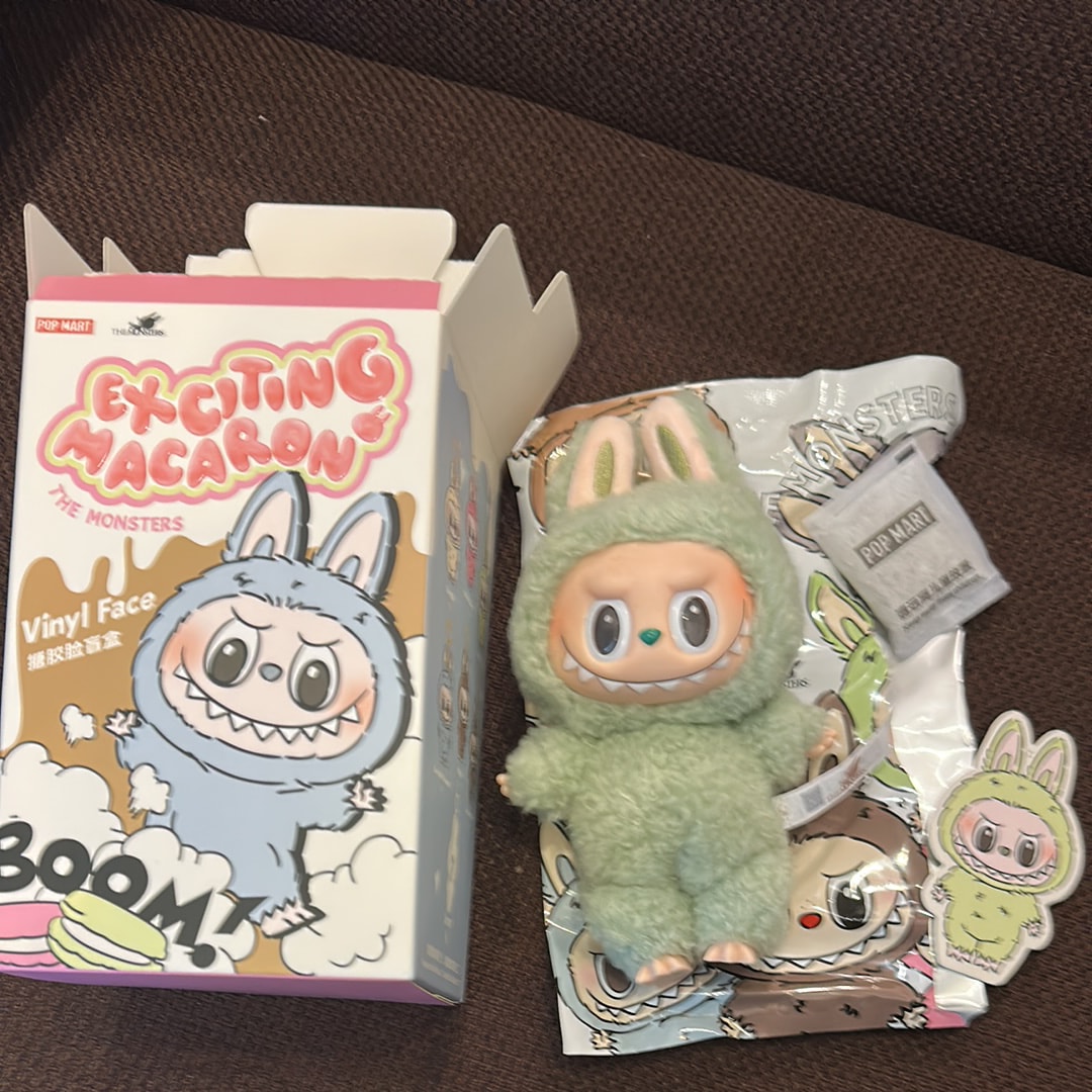 POP MART THE MONSTERS (LABUBU) Exciting Macaron Plush Series GREEN GRAPE