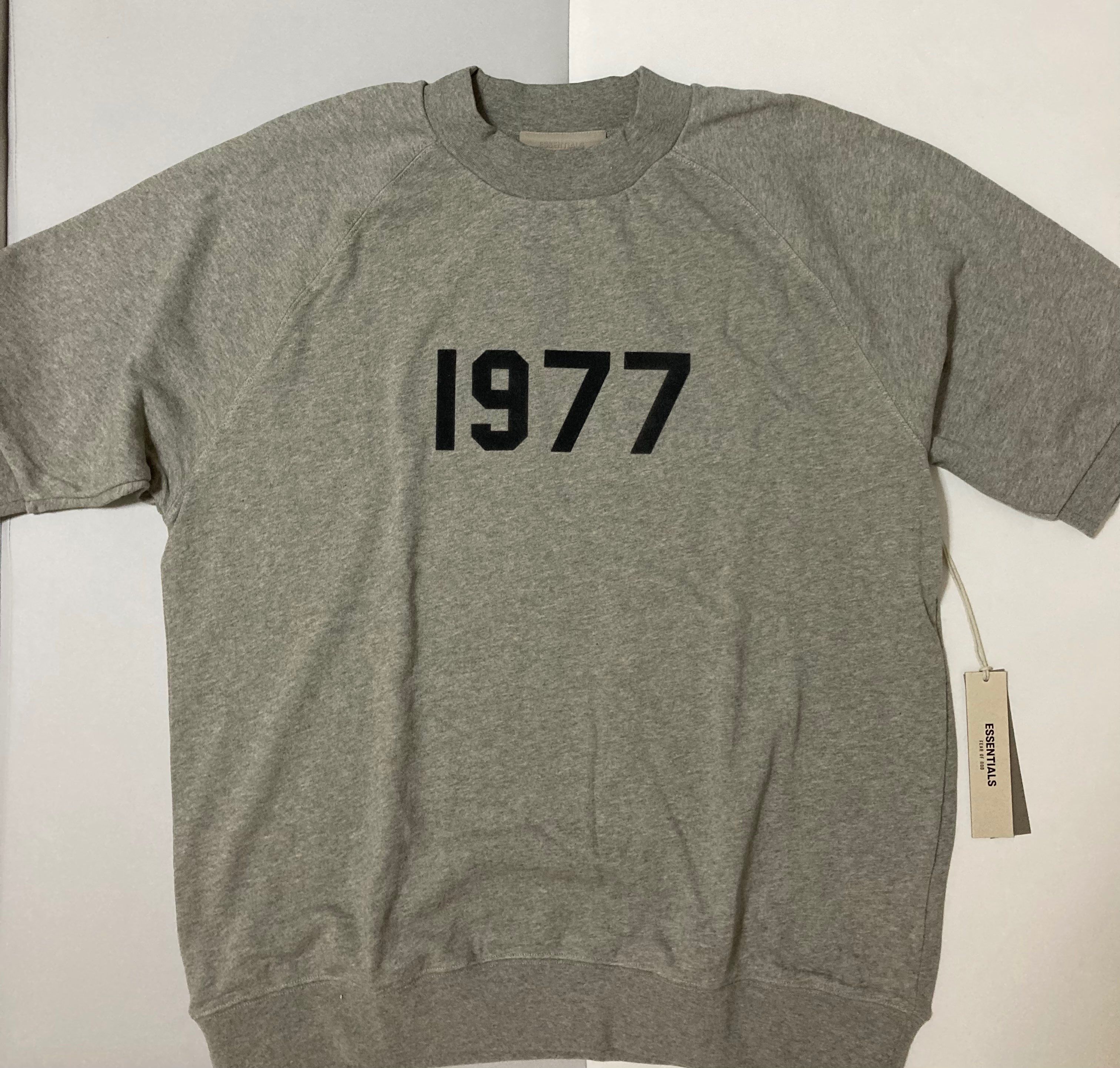 エッセンシャルズ 1977 SS 半袖スウェット ダークオートミール