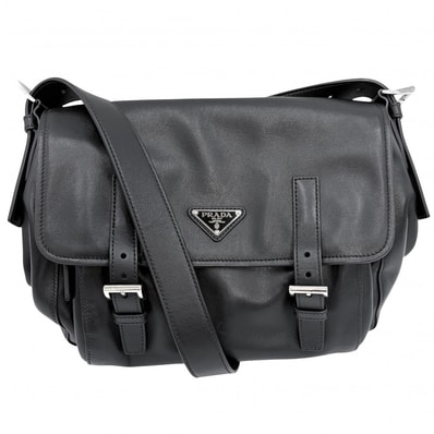 PRADA プラダ ショルダーバッグ メッセンジャーバッグ 肩掛け 斜め掛け トライアングルロゴ メンズ レディース 男女兼用 BT953L レザー ブラック 黒 シルバー金具 ユニセックス【中古品】