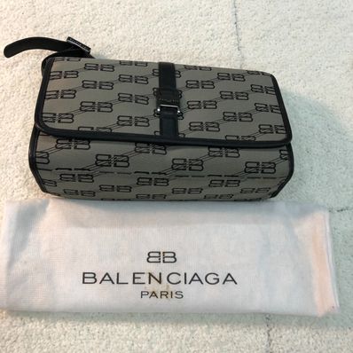 バレンシアガ ショルダーバッグ