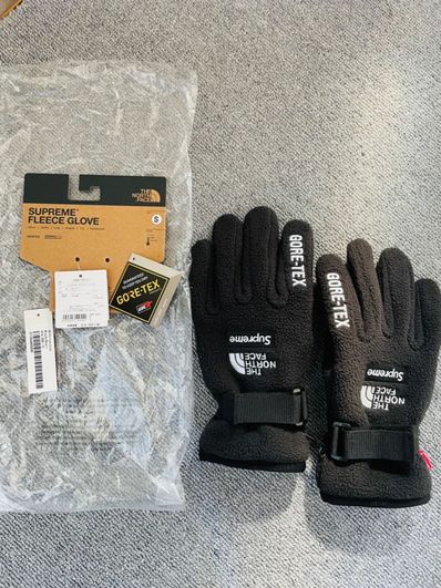 Supreme x The North Face RTG Fleece Gloves "Black"