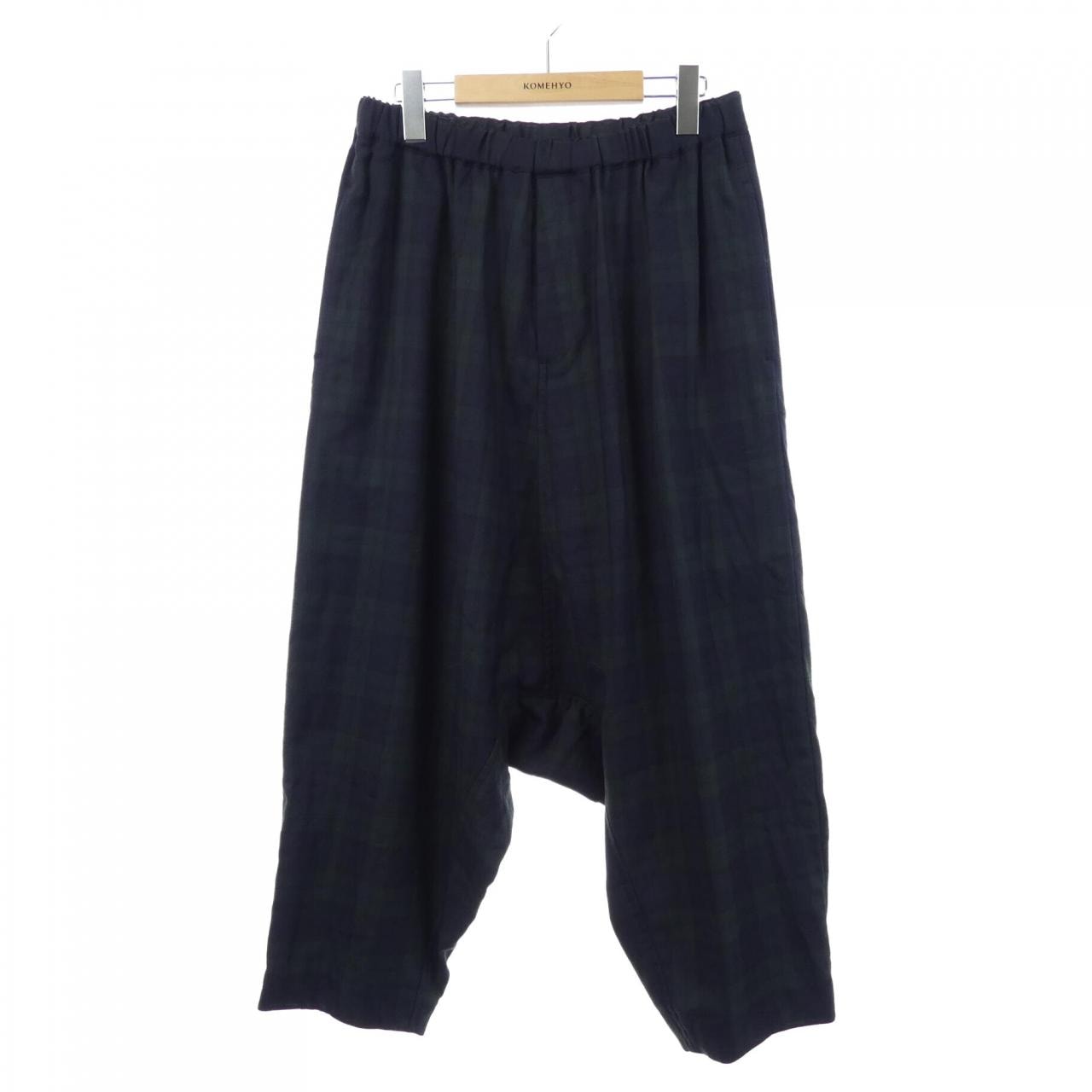 B (目立った傷や汚れなし)】レオパード柄サルエルパンツ