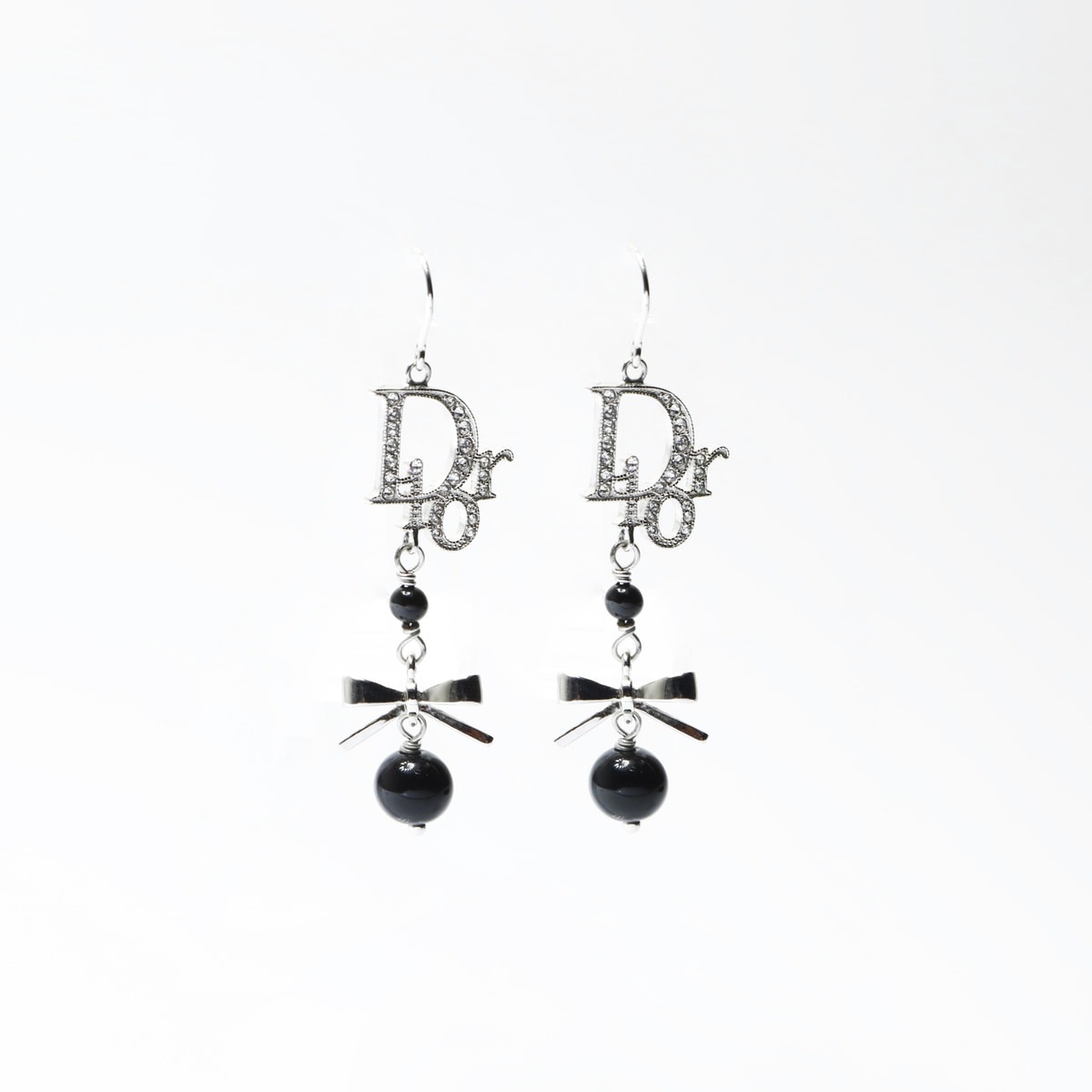 【クリスマス特別価格】 ディオール Dior ロゴ リボン ピアス【中古】