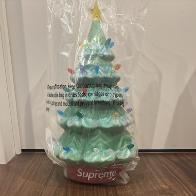 Supreme 15 Holiday Tree "Green"