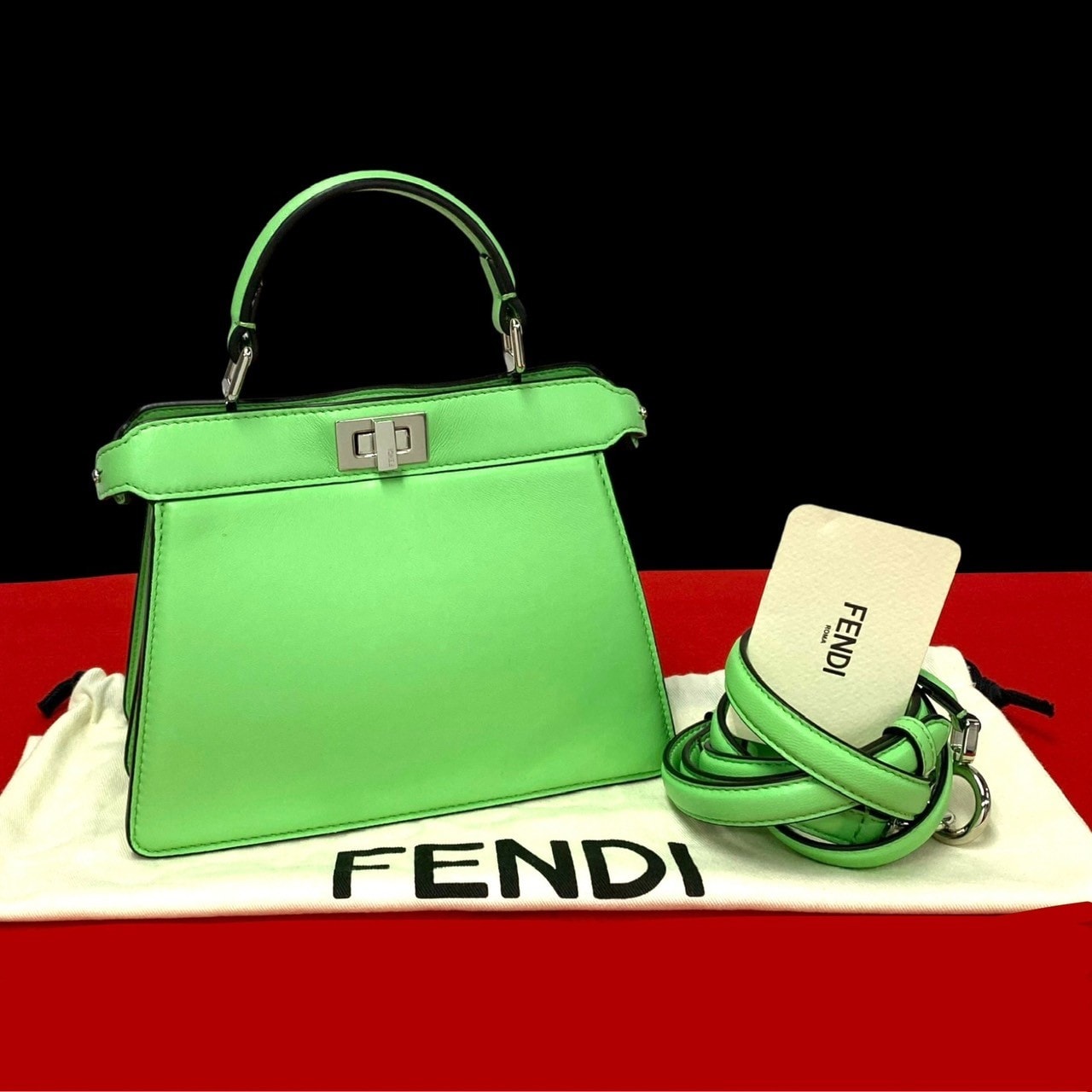FENDI フェンディ ピーカブー アイシーユー プチ レザー ショルダーバッグ グリーン
 66489