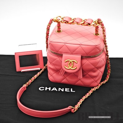 CHANEL シャネル ハンドバッグ Leather レディース