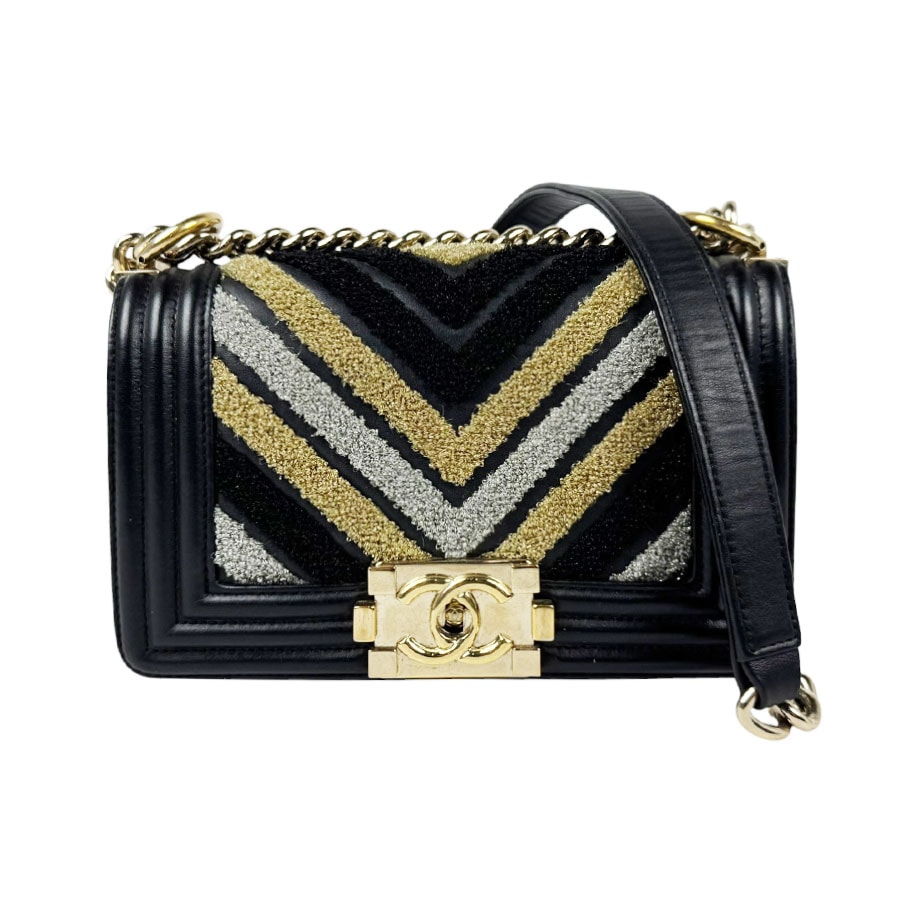 シャネル CHANEL ショルダーバッグ ボーイシャネル レザー ブラック/ゴールド/シルバー ゴールド レディース【中古】 z11230