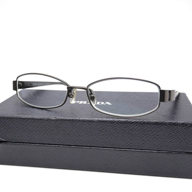 PRADA(プラダ)VPR610 メガネ 眼鏡 度なし スクエア型 メタルフレーム ブラック ガンメタル ロゴ入りテンプル レディース メンズ ユニセックス 54□16 KA0101【中古】