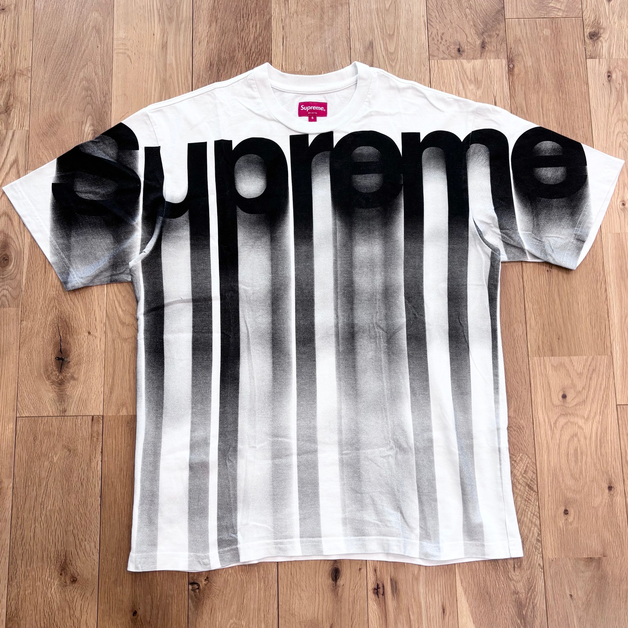 Supreme Bleed Logo S/S Top "White"