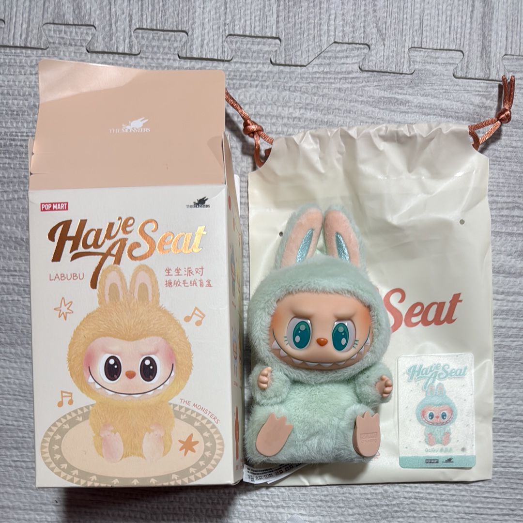 POP MART THE MONSTERS (LABUBU) Have a Seat Plush Series QUQU