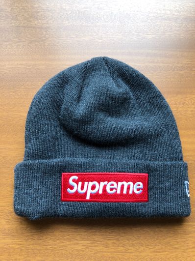 Supreme New Era® Box Logo Beanie "Charcoal" (21FW)