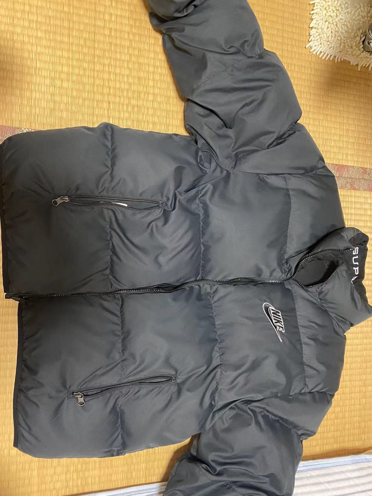 Supreme / Nike® Reversible Puffy Jacket "Black"