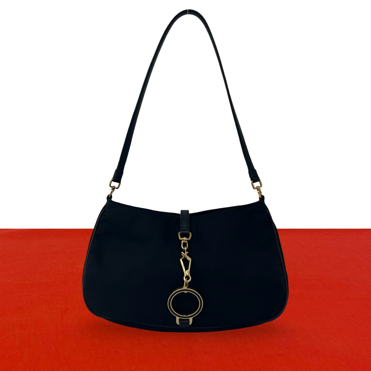 PRADA プラダ 三角ロゴ 金具 サークル プレート ナイロン レザー ショルダーバッグ ブラック
 19549