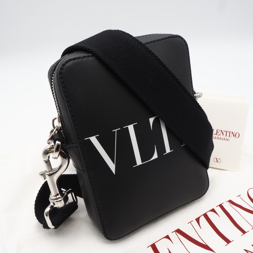 極美品 VALENTINO ヴァレンティノ カーフスキン クロスボディ ショルダーバッグ 2Y2B0943WJW ショルダーバッグ ブラック カーフレザー メンズ