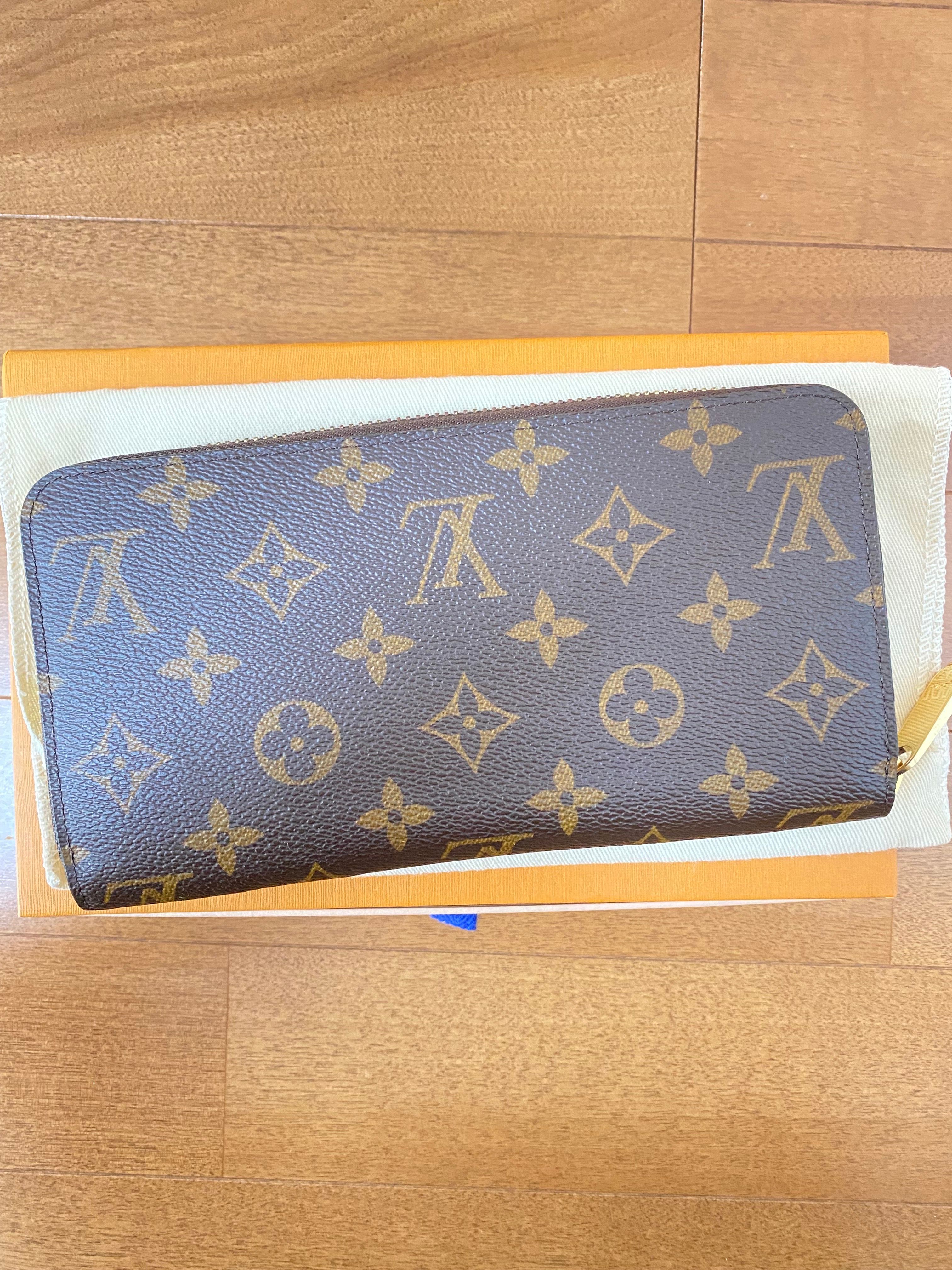 Louis Vuitton Zippy Wallet Monogram