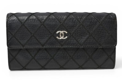 シャネル 二つ折り財布 ユニセックス