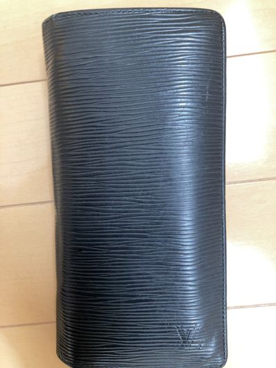 Louis Vuitton Zippy Organizer NM Epi leather