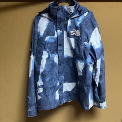 Supreme x The North Face Bleached Denim Print Mountain Jacket "Indigo"