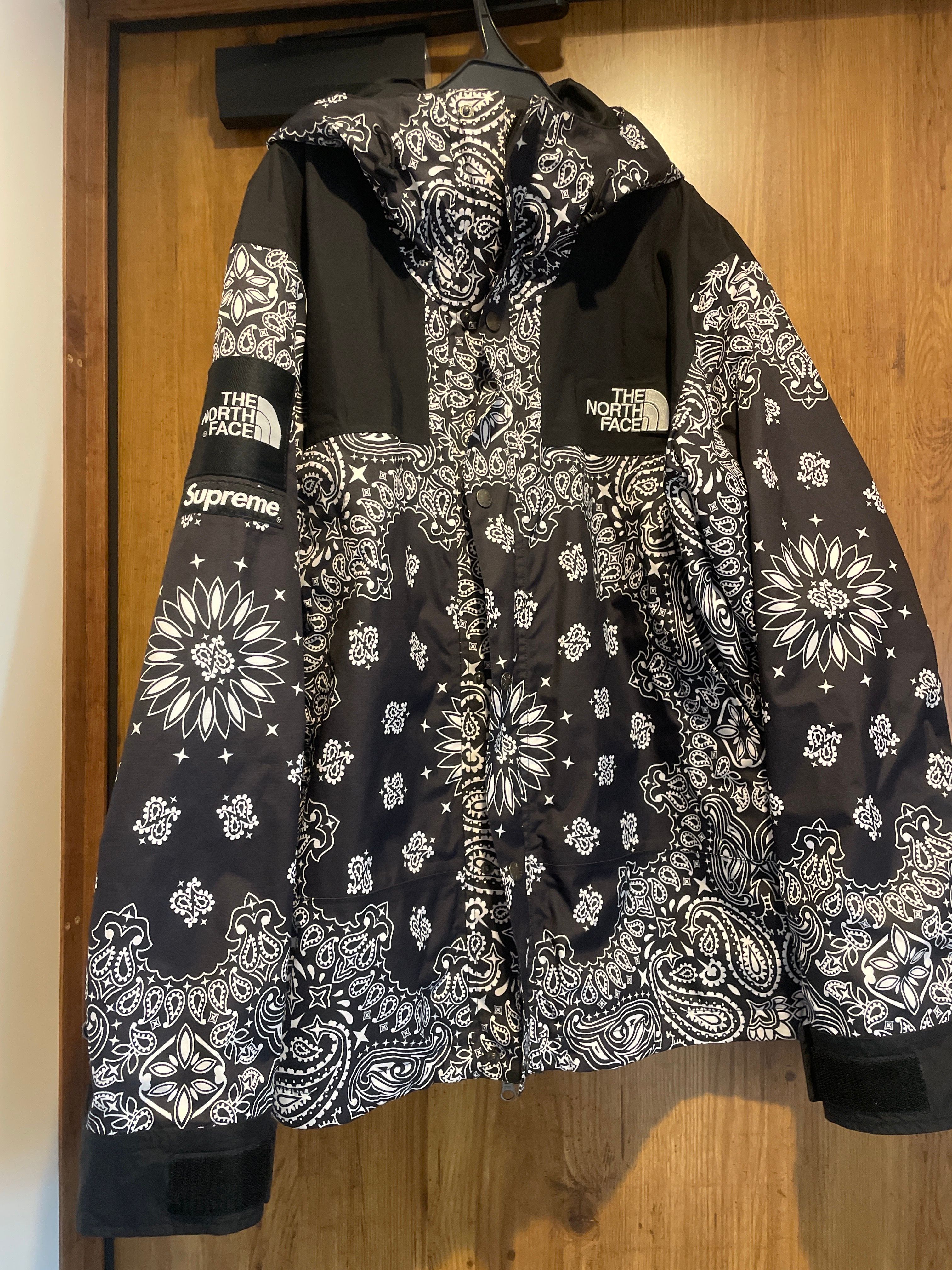 Supreme The North Face Bandana Mountain Parka "Black"