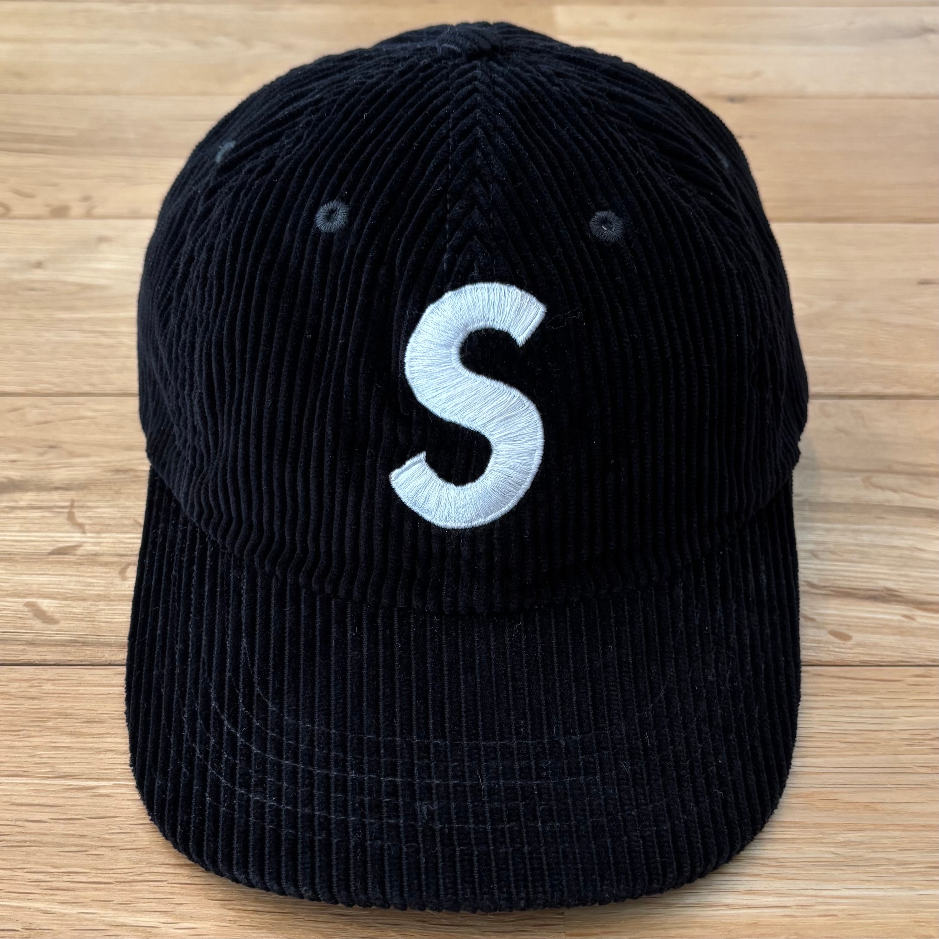 Supreme Corduroy S Logo 6-Panel "Black"