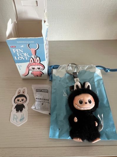 POP MART THE MONSTERS (LABUBU) Pin for Love Series-Vinyl Plush Pendant (N-Z) R