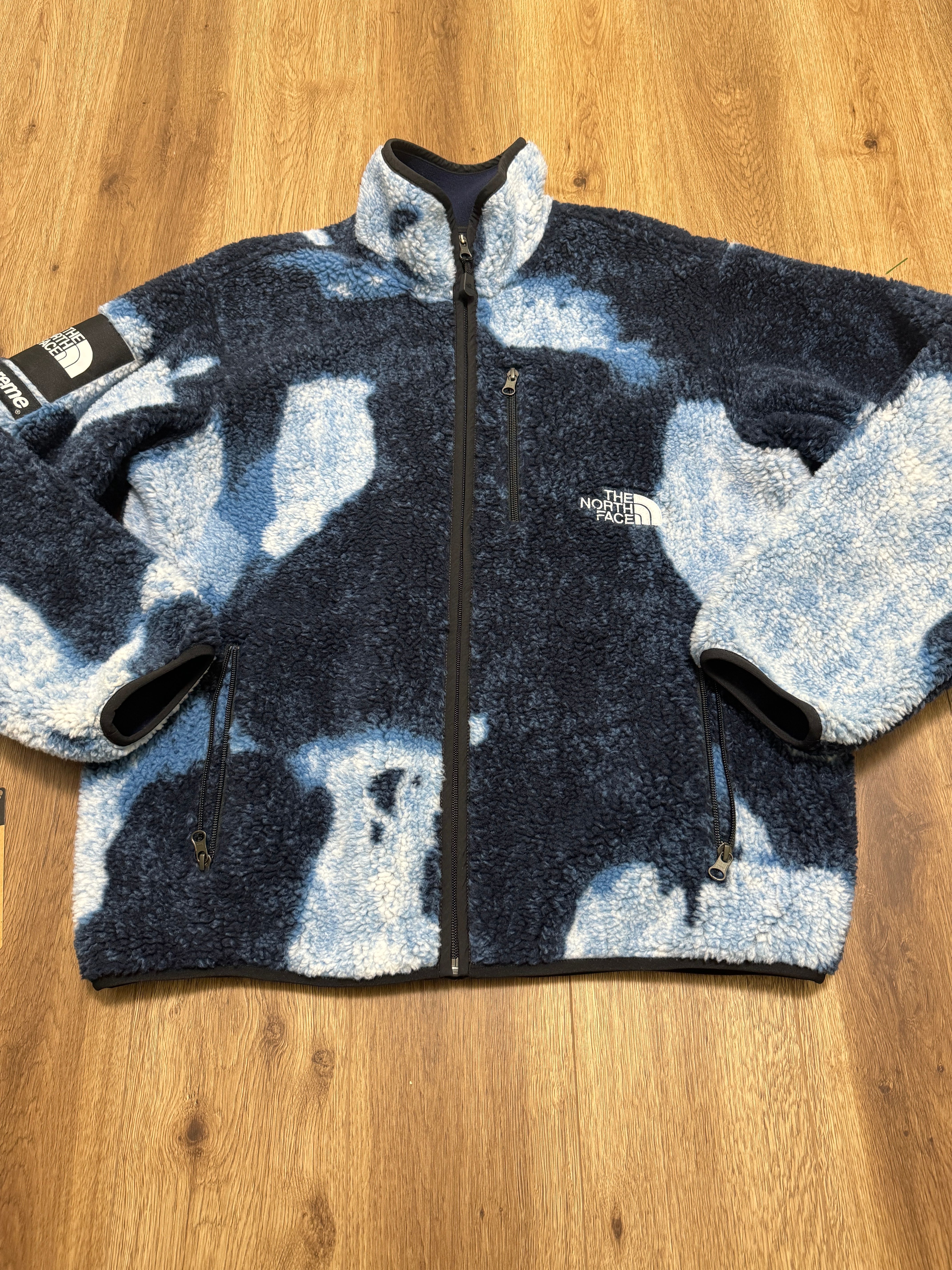 Supreme x The North Face Bleached Denim Print Fleece Jacket "Indigo"