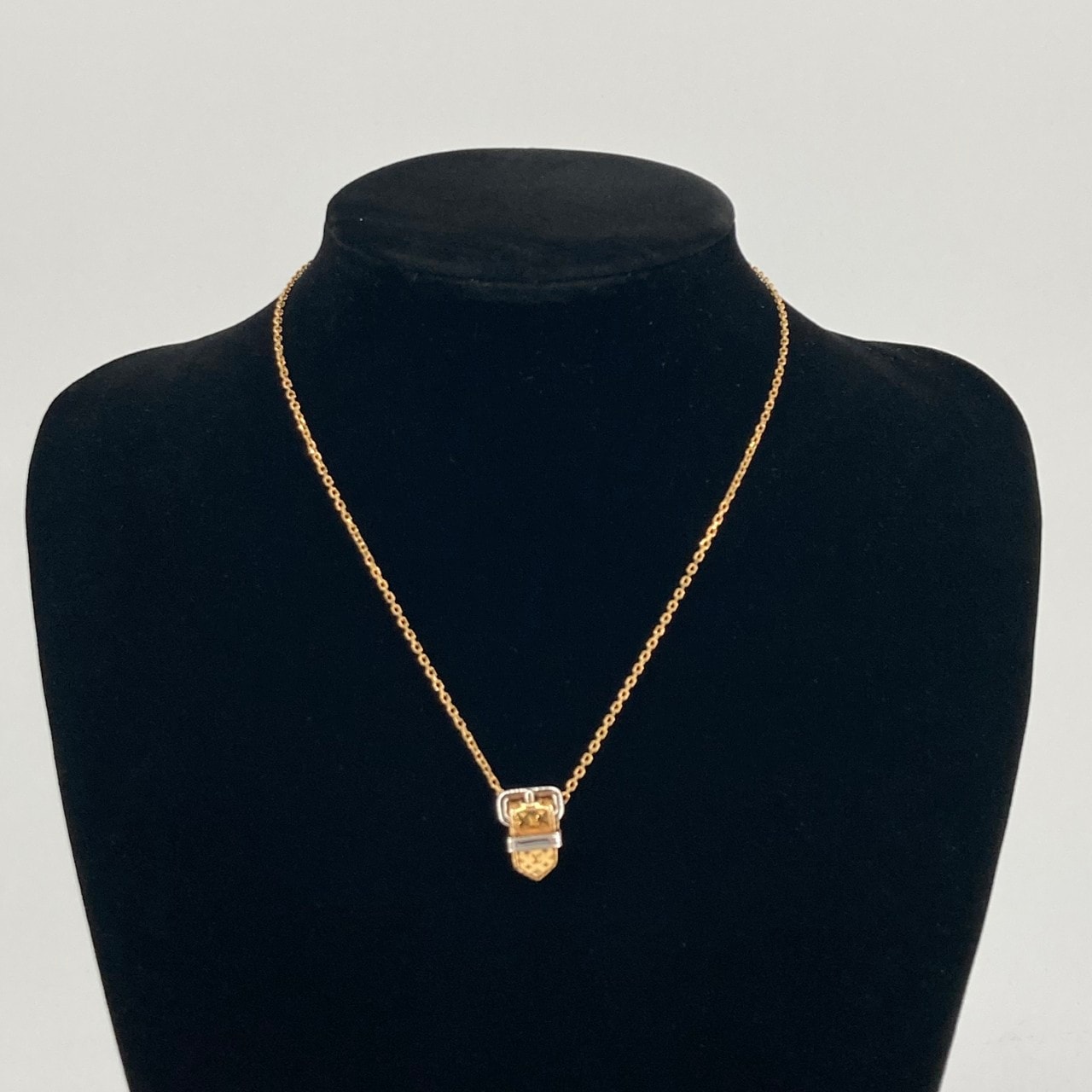 LOUIS VUITTON(ルイ・ヴィトン) ベルトモチーフ M64703 ネックレス ゴールド