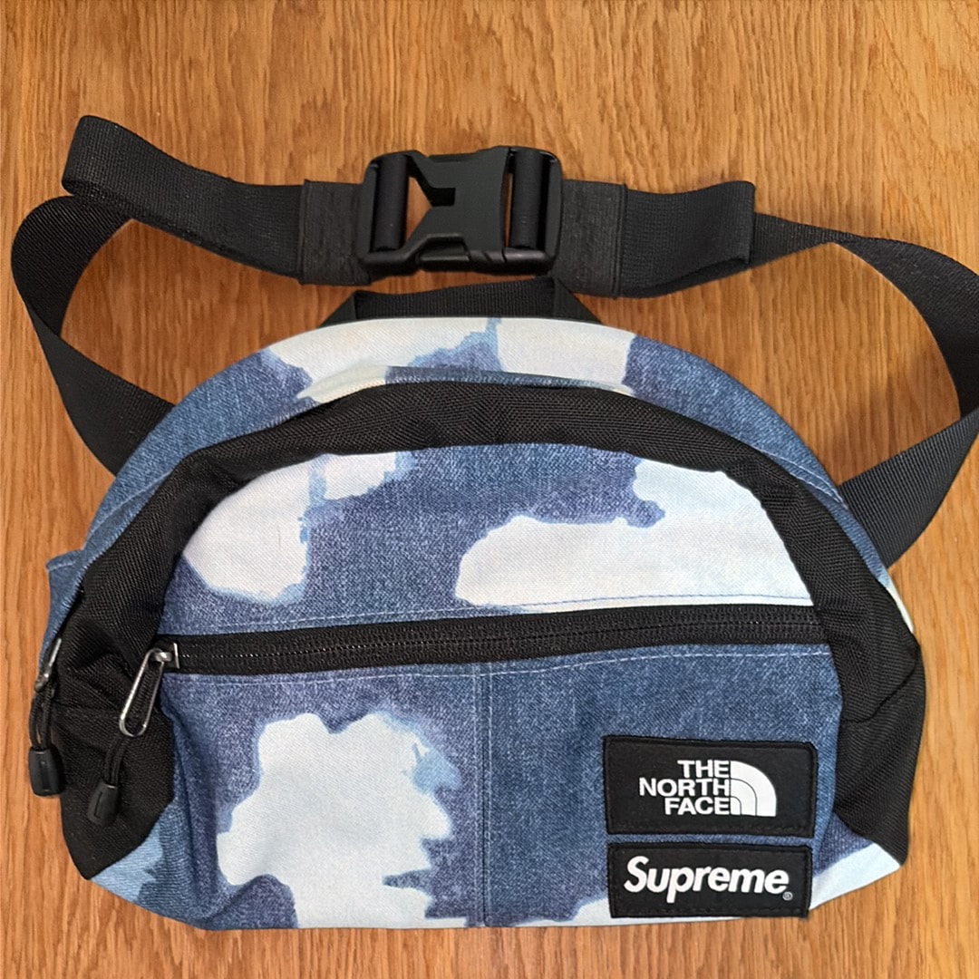 Supreme x The North Face Bleached Denim Print Roo II "Indigo"