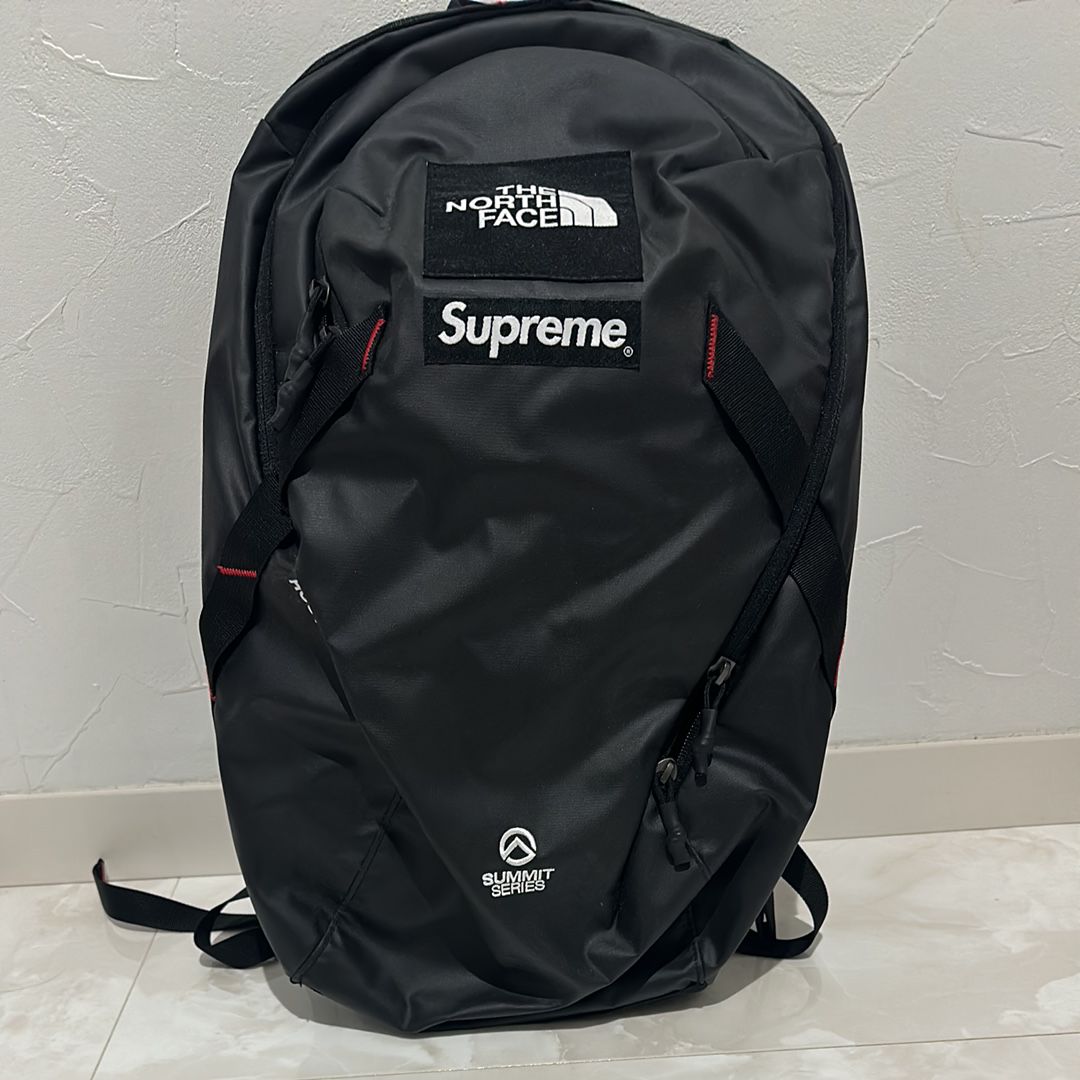 Supreme x The North Face Summit Series Outer Tape Seam Route Rocket Backpack "Black"