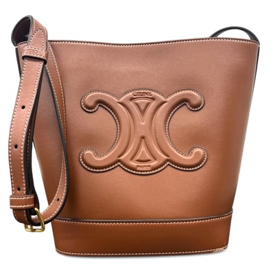 CELINE 美品 セリーヌ スモールバケット キュイル トリオンフ ショルダーバッグ タン 198243 2023年 スムースカーフスキン レザー ブラウン バケットバッグ クロスボディ ロゴ マカダム ABランク 中古 鑑定済 セリーヌバッグ