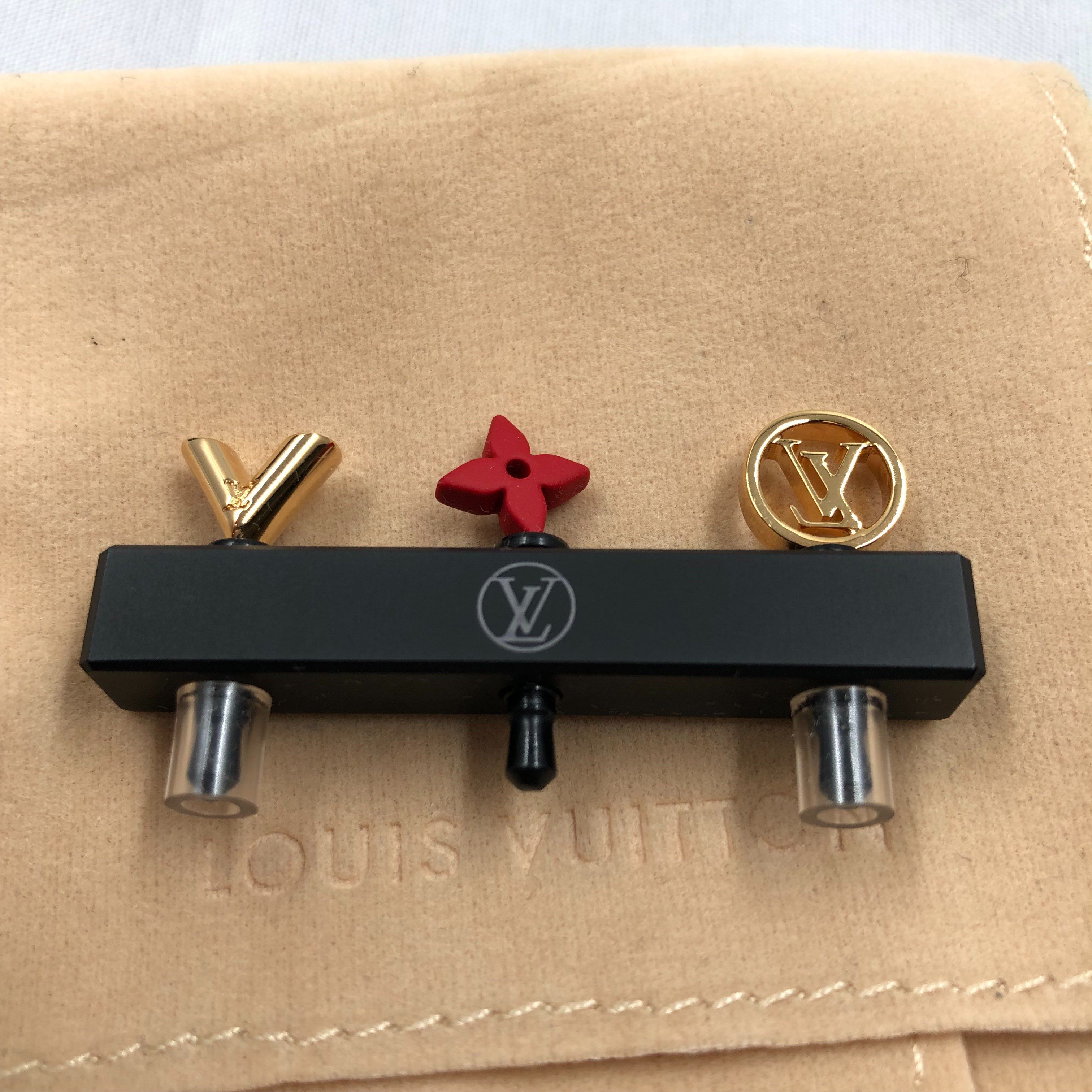 Louis Vuitton Phone Plug Earphone Jack
