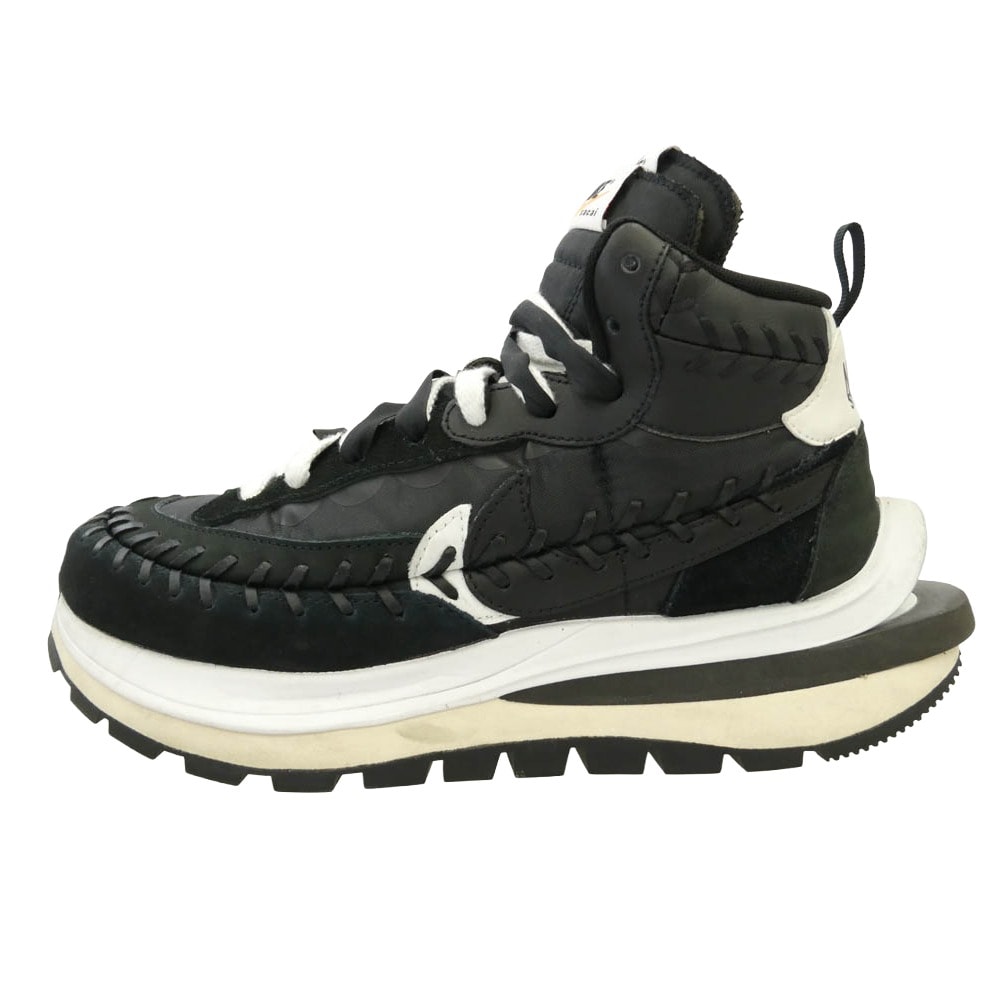 NIKE Sacai JEAN-PAUL GAULTIER 22AW DH9186-001 × sacai × Jean Paul Gaultier Vapor Waffle スニーカー ブラック系 ホワイト系 24.5cm【中古】