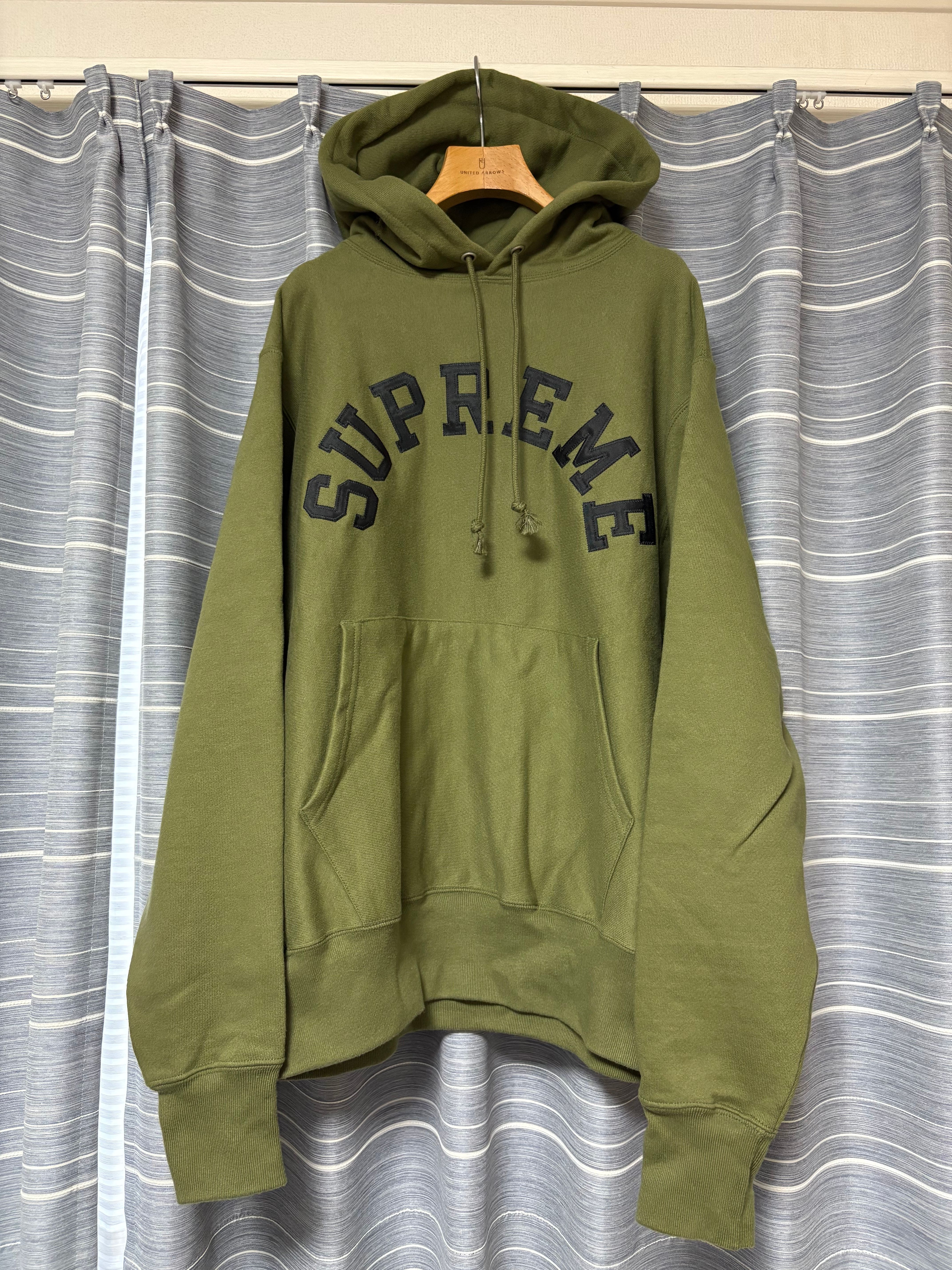 Supreme x Champion Hooded Sweatshirt "Olive"