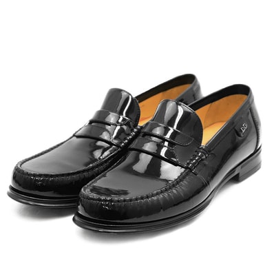 SALE【新品同様】DOLCE&GABBANA ドルチェ・アンド・ガッバーナ ローファー パテントレザー エナメル DG ロゴ チャーム A30003 シューズ 革靴 袋付属 メンズ サイズ 6h ブラック 黒 イタリア製