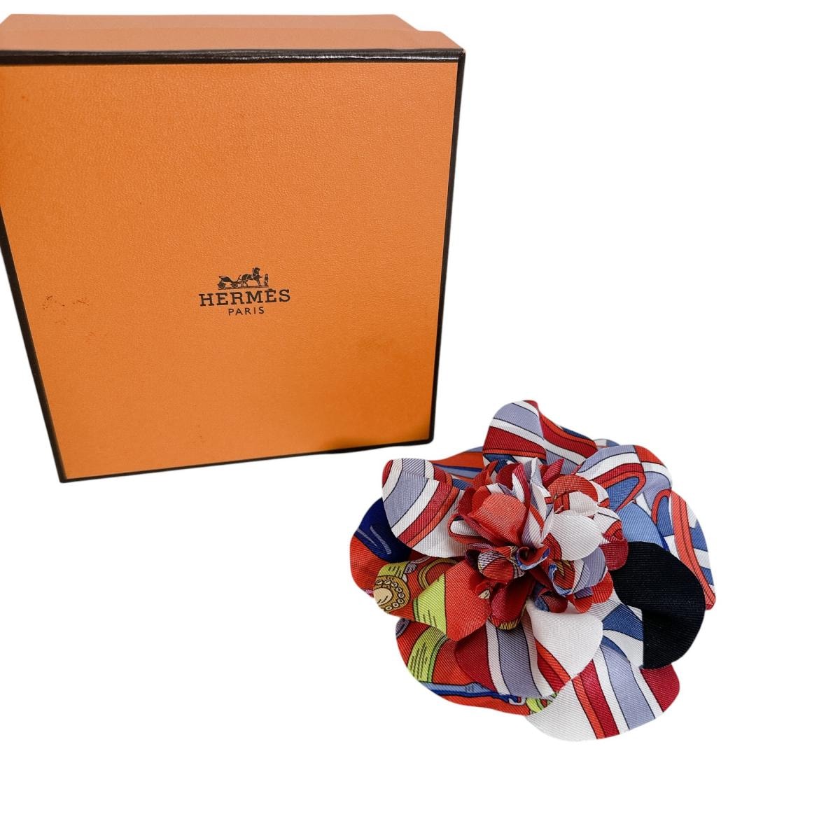 エルメス HERMES フラワー シルク ブローチ